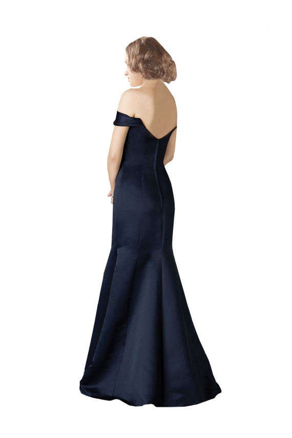 Bleu marine foncé Sirène Épaule Dénudée Col V Satiné Longue Robes demoiselle d'honneur / Robes de bal en Ligne