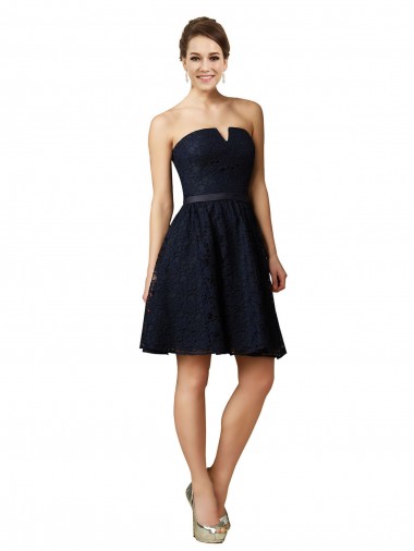 Bleu marine foncé Trapèze Col V Dentelle Courte Robes demoiselle d'honneur / Robes de cocktail en Ligne